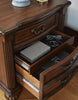 Lavinton Bedroom Set